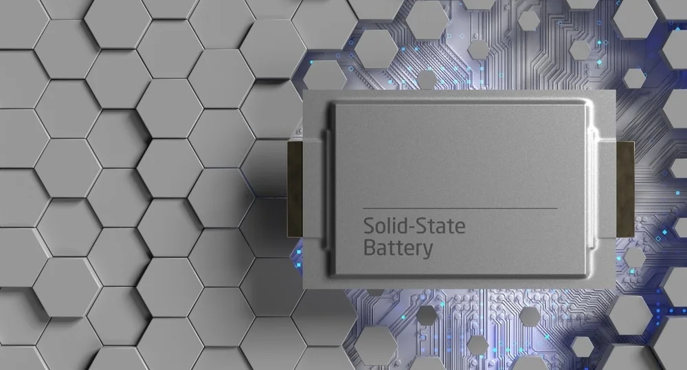 شارژ فوق سریع و باتریهای جامد (Solid-State Batteries)